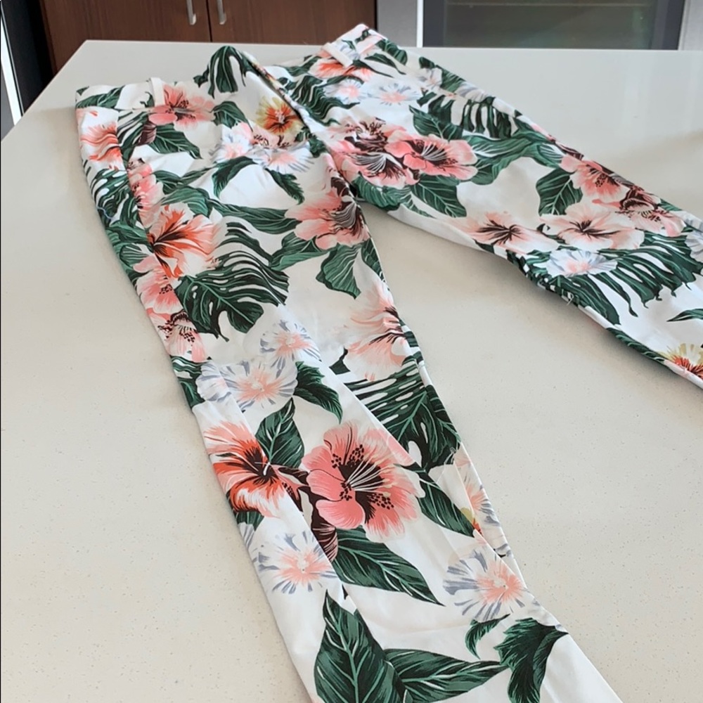 Zara Floral Pants US 4 (Small)